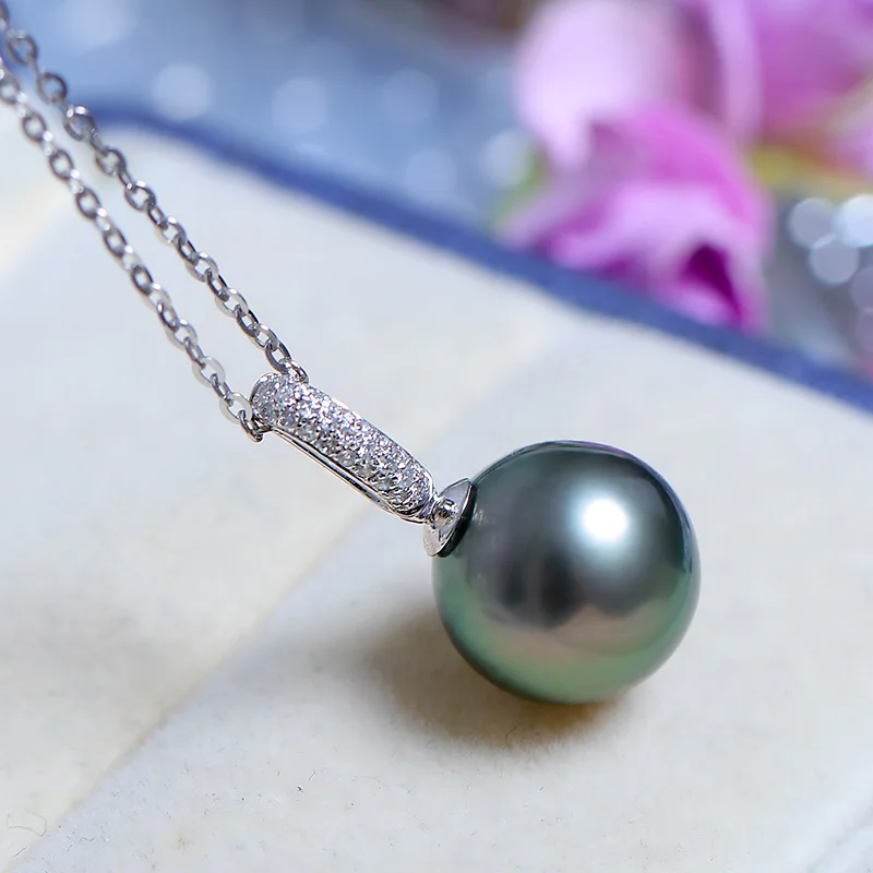 Женская подвеска из белого золота 18 К с натуральным черным таитянским жемчугом |
