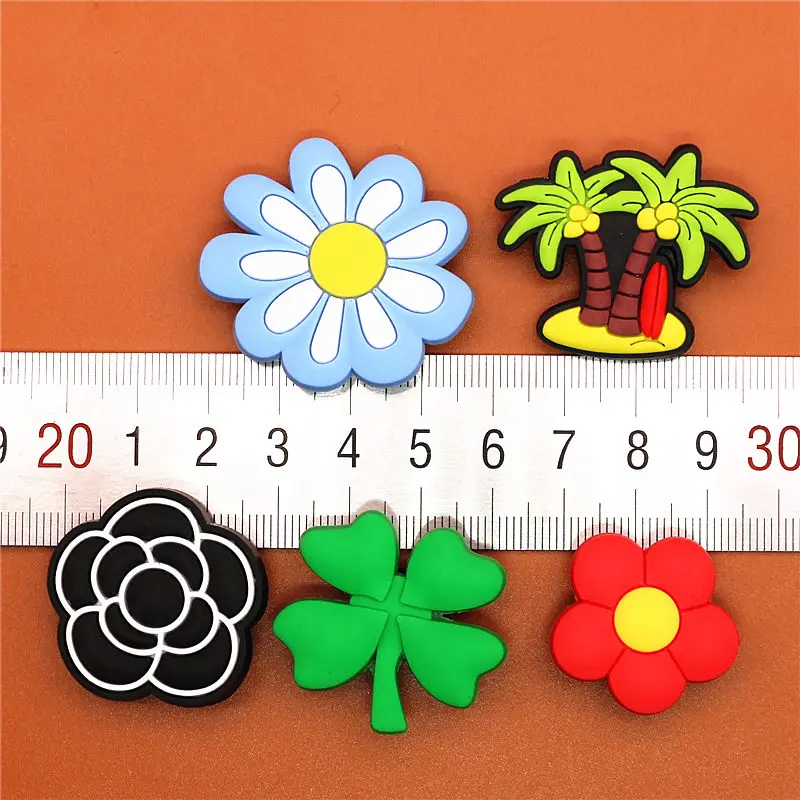 Novel Single Sale Clover Shoe Charms Shoe Flowers Accessories Cute Coconut tree Garden Shoe Decoration for croc jibz Kid's X-mas