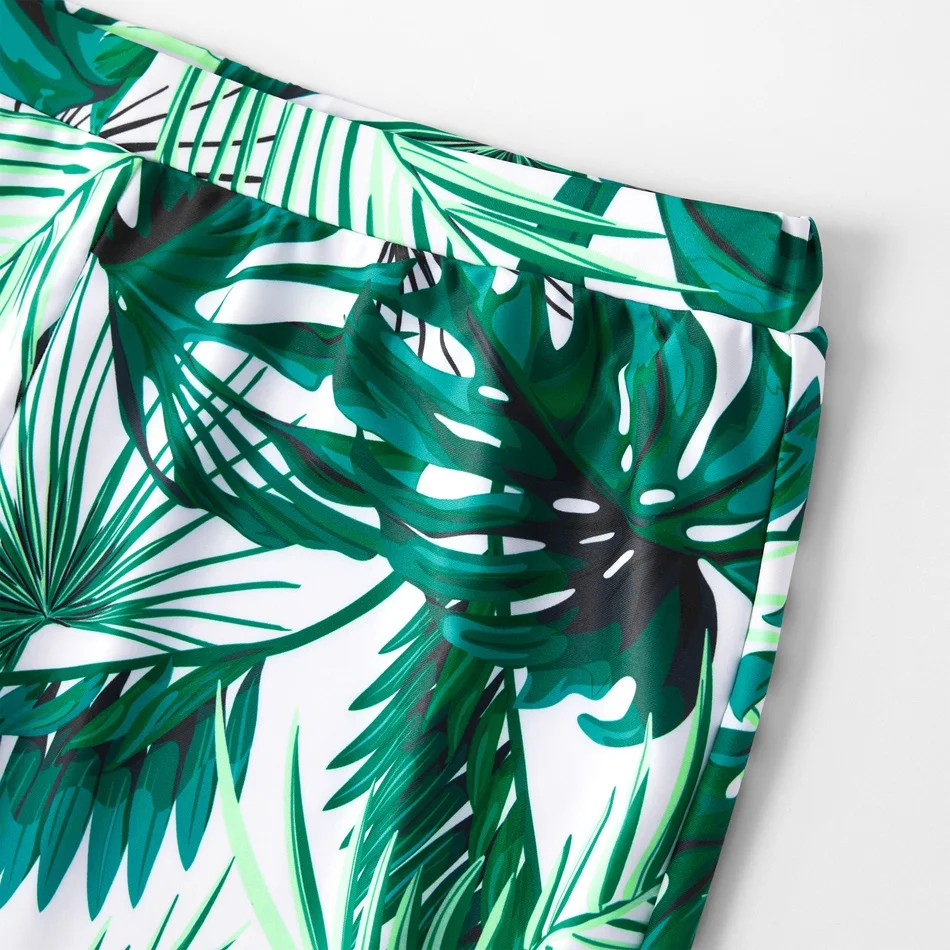 

PatPat 2021 New Arrival Summer Green Leaf Printed Family Swimsuits for Summer Woman Clothes