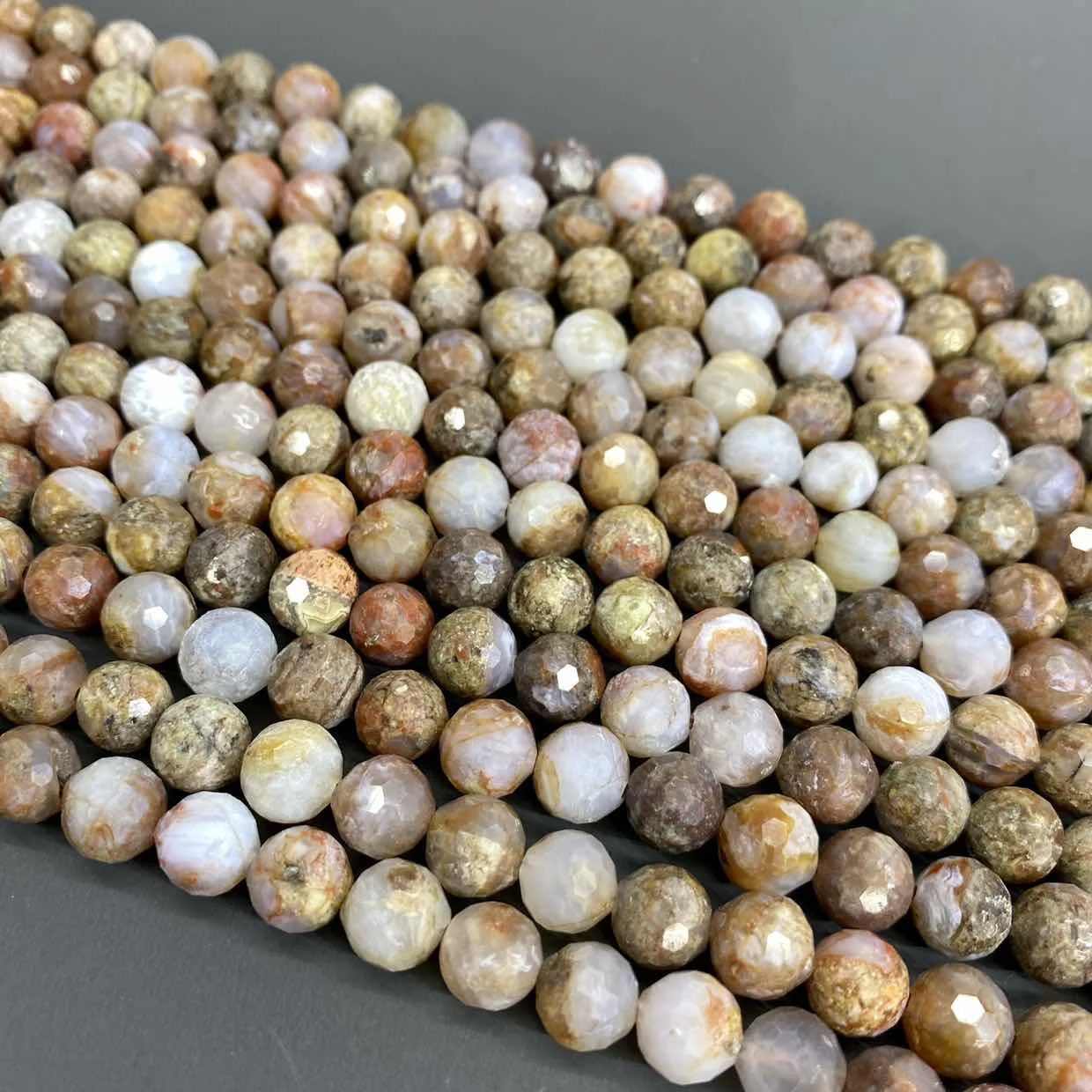 

Blood Agate Natural Gemstones Beads 6 8 10 12MM Faceted Round Loose Charms For Jewelry Making DIY Bracelet Necklace Earrings 15"
