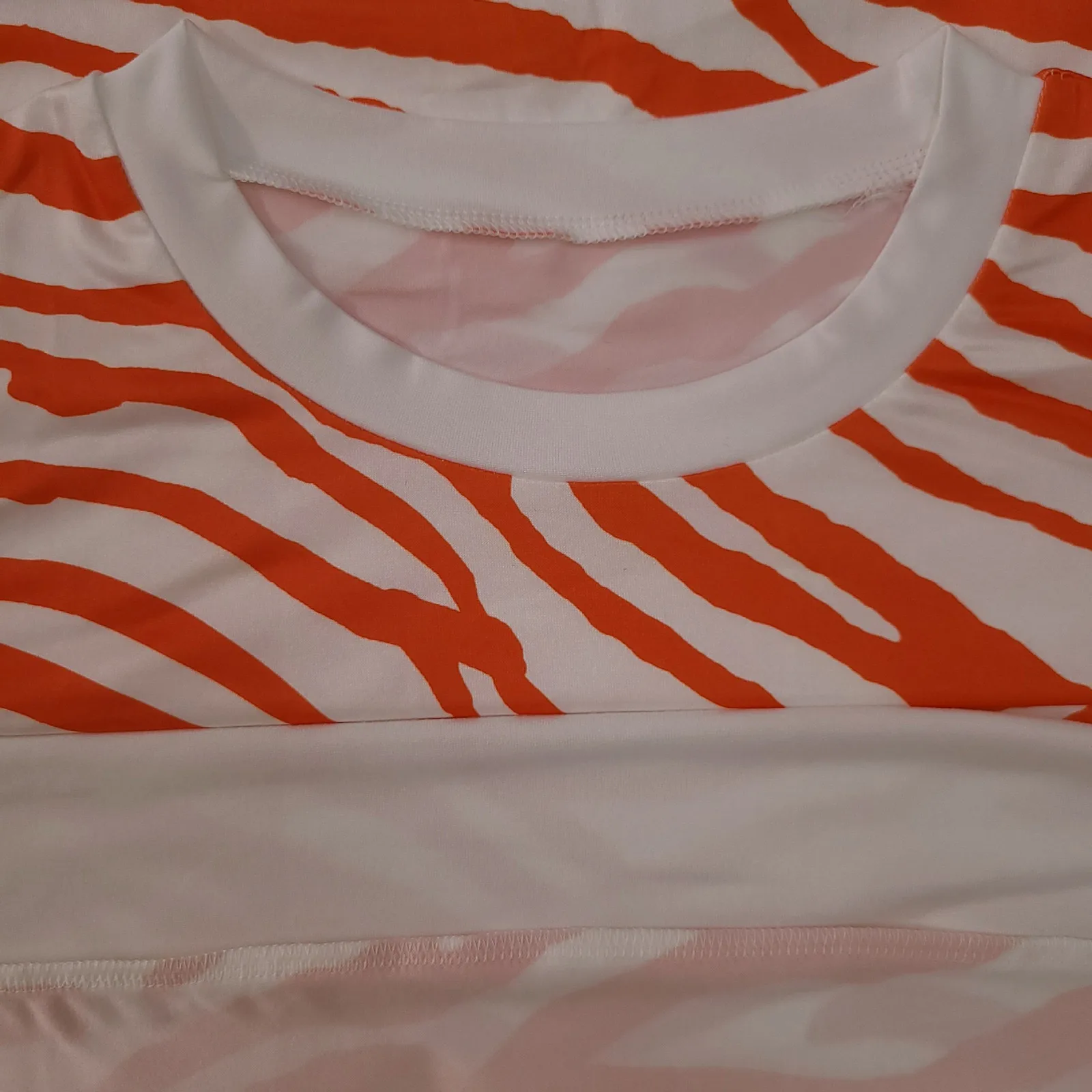 

Autumn Women Striped Sweatshirt Top Long Sleeve Pullover Top Female Print Crew Neck Sweatshirts