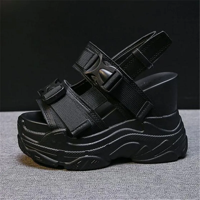 Сандалии женские на танкетке босоножки толстой подошве модная повседневная