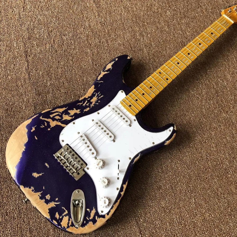 

new handed relics metal blue shining color electric guitar, with maple fingerboard , 21 frets guitar , somewhere free shipping