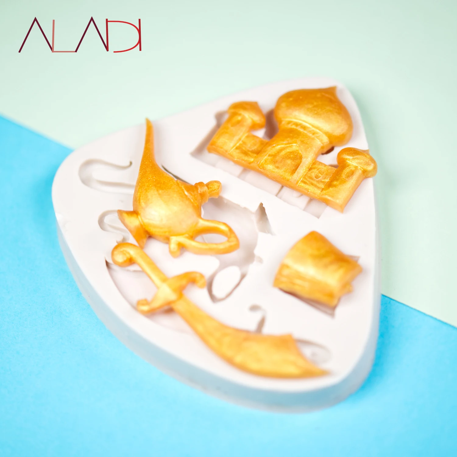 

Castle Kettle Broadsword Silicone Chocolate Cake Lace Decoration DIY Pastry Dessert Fudge Resin Mold Kitchen Baking Tools AD048