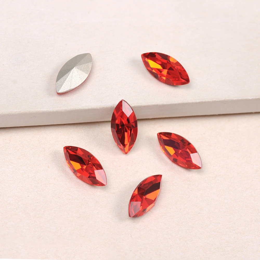 

Hyacinth 4200 Strass Navette Crystal Sew On Rhinestones With Silver Gold Claw Flatback Crystal Jewelry Garment Clothes