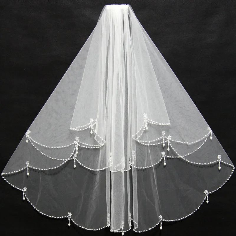 

Elegant Short Ivory Bridal Veils Beading Edge Ruffles with Insert Comb Cheap for Wedding Bride Wear