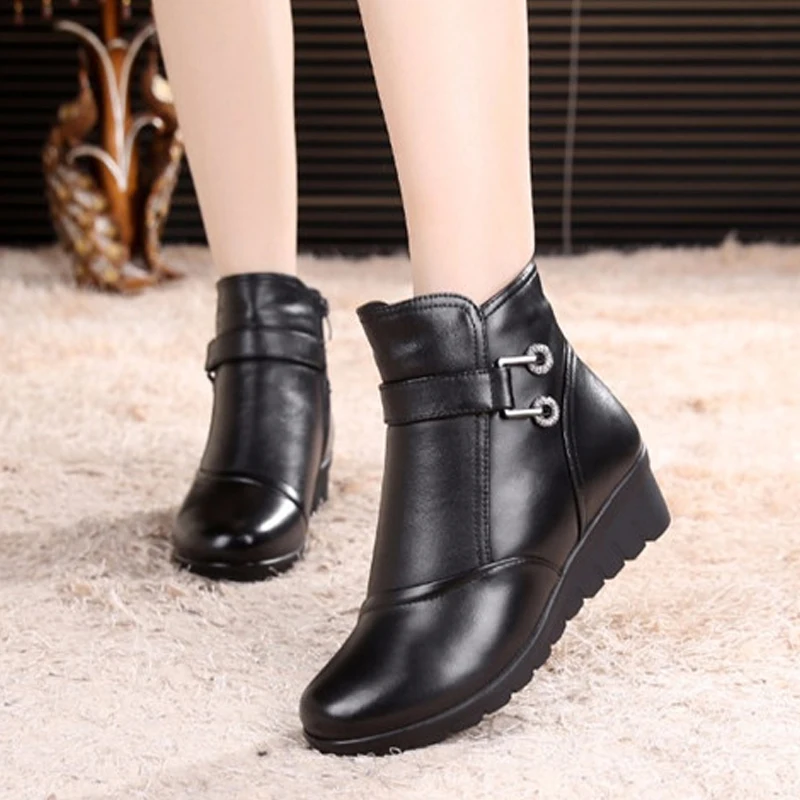 

CEYANEAO Snow boots shoes women genuine leather large yard winter boots women boots warm plush winter shoes Big Size 35-41 E920