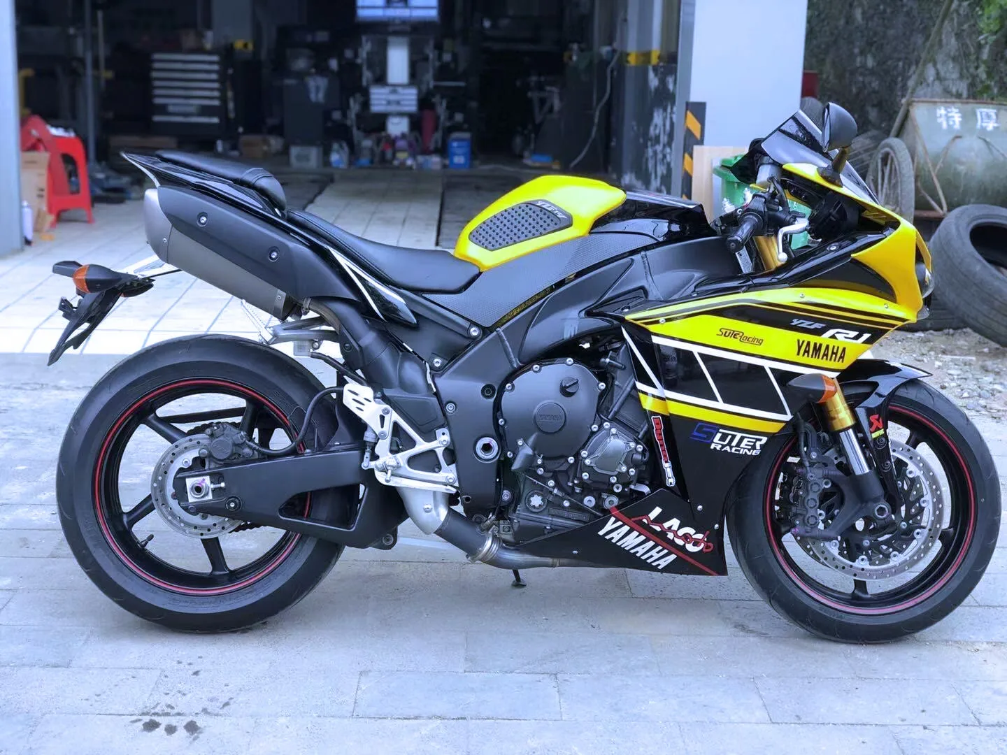 Защита мотоцикла для YAMAHA YZF-R1 2009-2014 противоскользящая наклейка на бак газовый