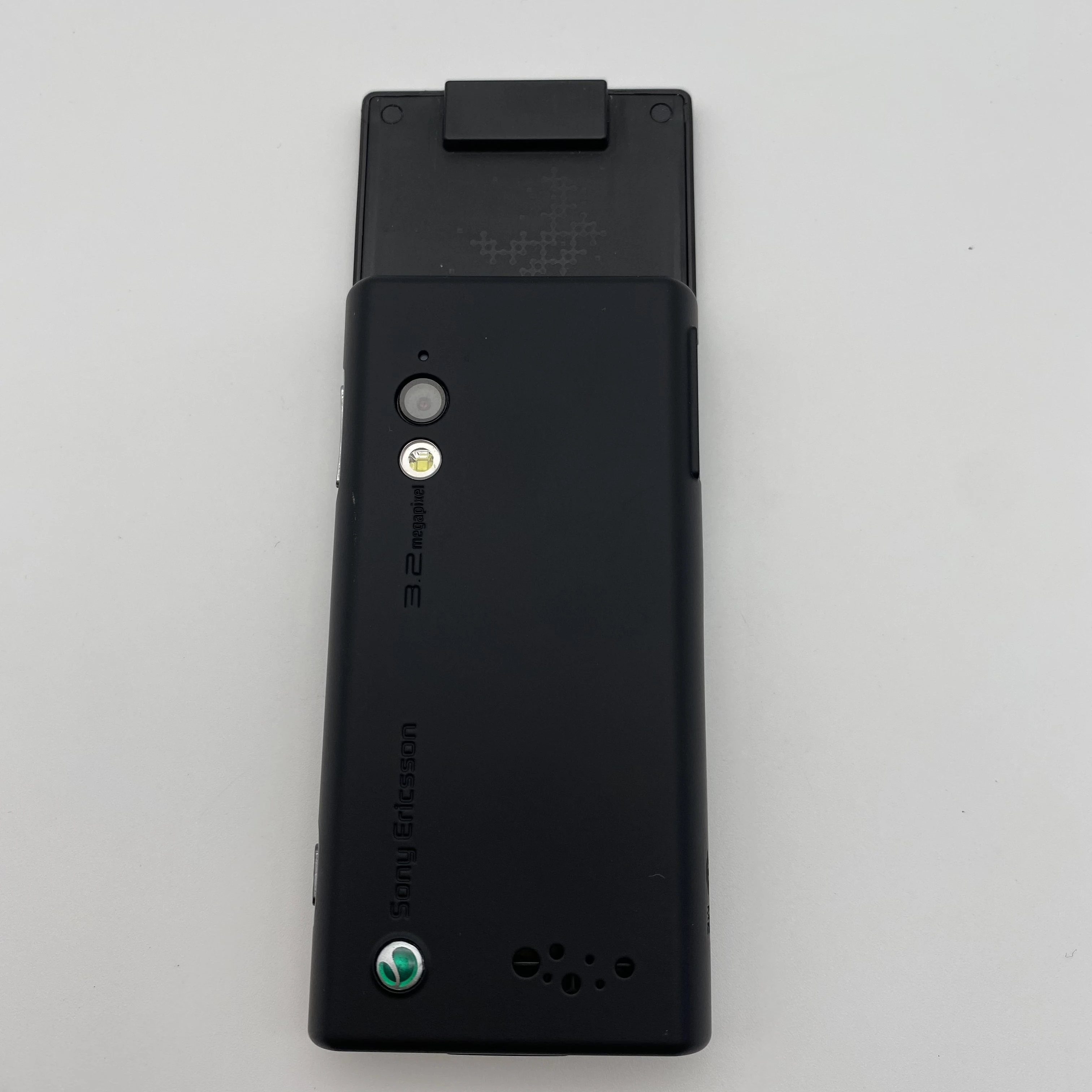 sony ericsson w715 refurbised original unlocked vodafone mobilephone 2g fm unlocked cell phone free shipping free global shipping