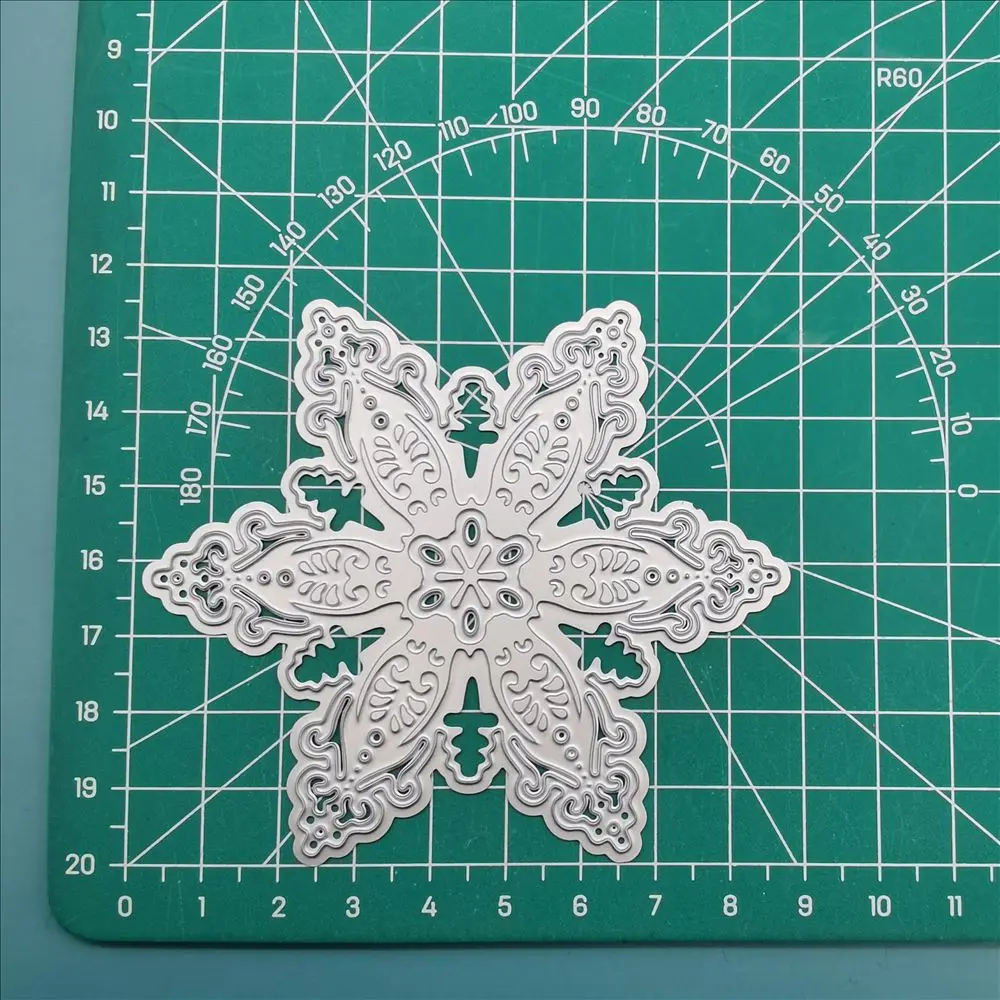 

snowflake Christmas die Stencil Metal Cutting Knives Cutting Dies Practice DIY Scrapbooking Album Die Cut Cutting Dies