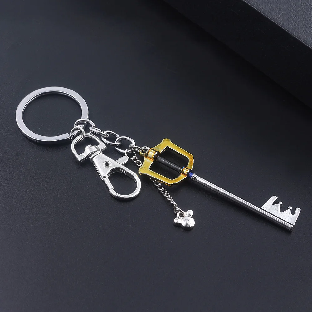 

Kingdom Hearts Sora Keyblade Keychain Key Shape Weapon Keyholder Car Keyring Souvenir Jewelry Gift for Men Women