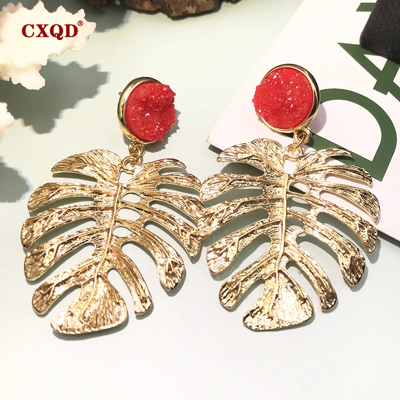 

CXQD Personality Alloy Gold Leaf Round Resin Dangle Drop Earrings For Women Girls Brincos Fashion Jewelry Christmas Party Gift