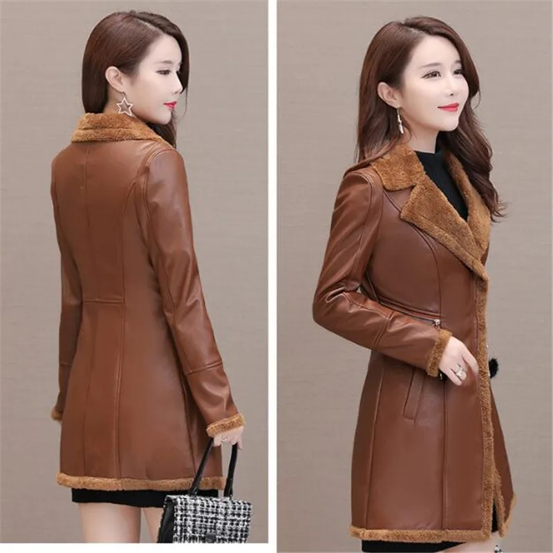 Модное кожаное женское пальто большого размера приталенное осень 2019 средней