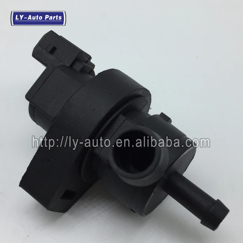 Топливный бак испаритель Холодильный воздушный вентиляционный клапан для BMW E38 E39