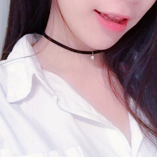 Чокер женский многослойный с кисточками и кристаллами короткое колье