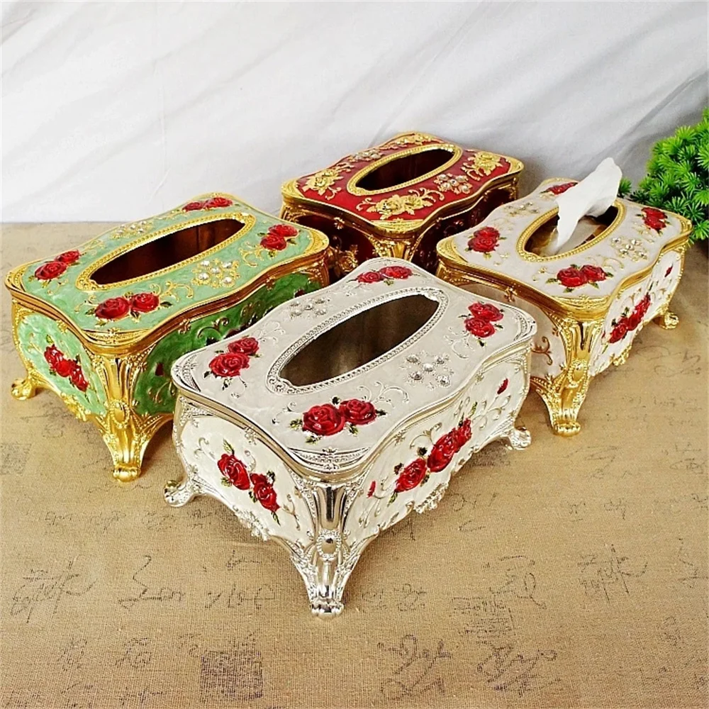 

Gilded Metal Tissue Box Oil paint Rose Decoration Box Magnet Adsorption Castle Napkins Organizer Dining Table Home Decoration