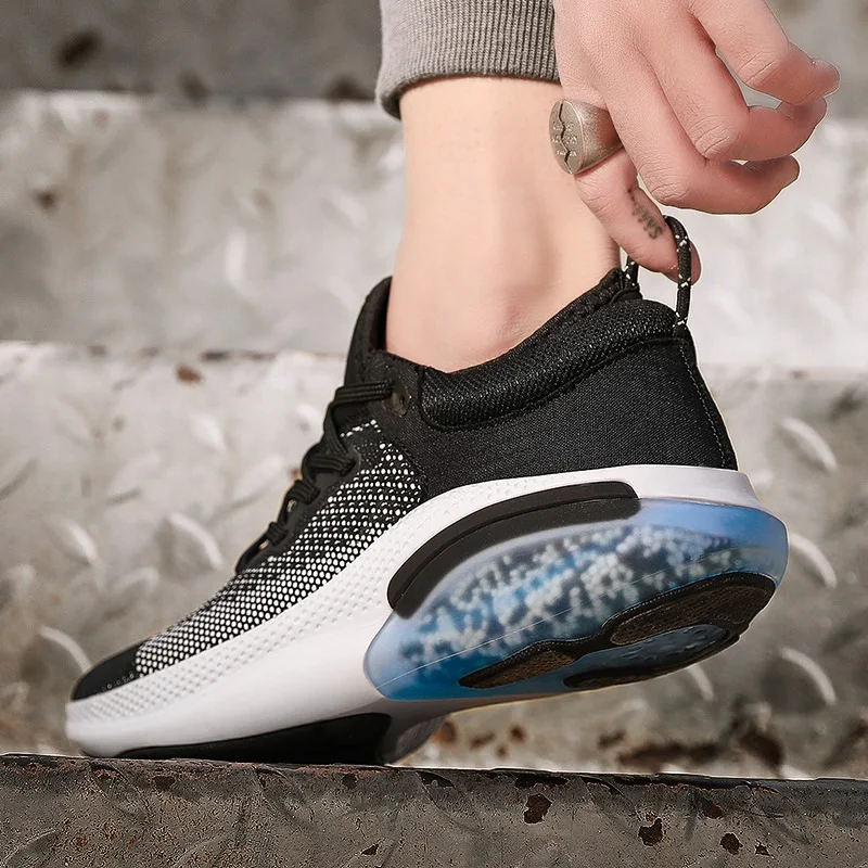 Мужские повседневные кроссовки черные удобные для тенниса новинка 2020 |