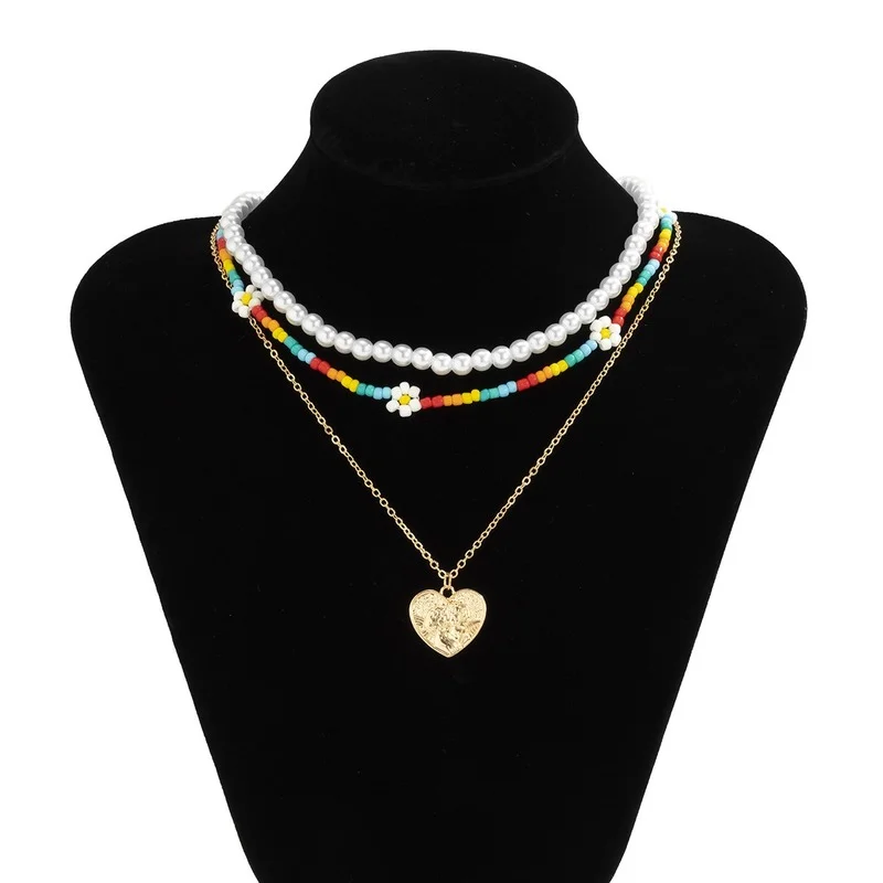 

Bohemian Jewelry 2021 Choker Beads Necklace Aesthetic Heart Coins Pendant Necklaces for Women Pearl Accessories Femme Collares