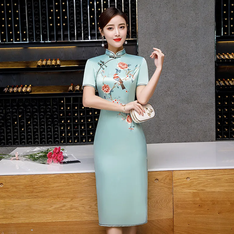 Традиционный для китаянок атласное сексуальное облегающее платье Ципао чонсам