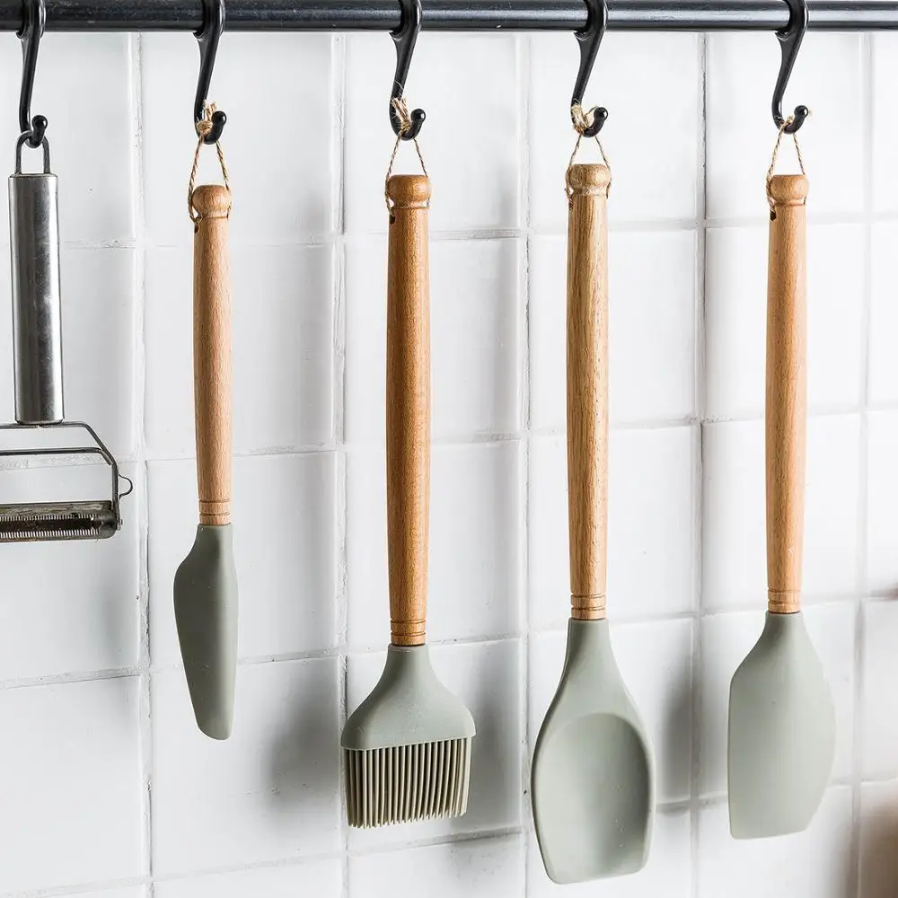 

4pc Cake Baking Brush Scraper Silicone Shovel Wooden Handle Heat Resistant Oil Brush Wipe Cream Barbecue Tool Set