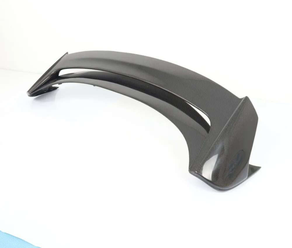 Заднее крыло автомобиля из углеродного волокна оформление заднего багажника для