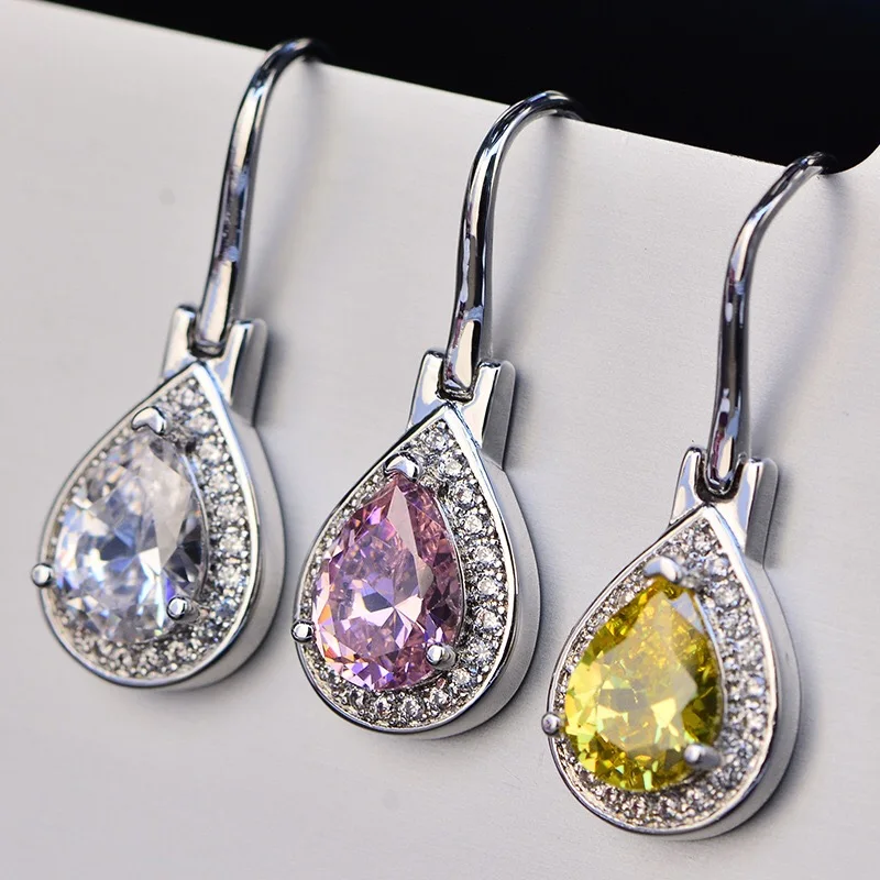 

Женские серьги-гвоздики из серебра 925 пробы, с кристаллами