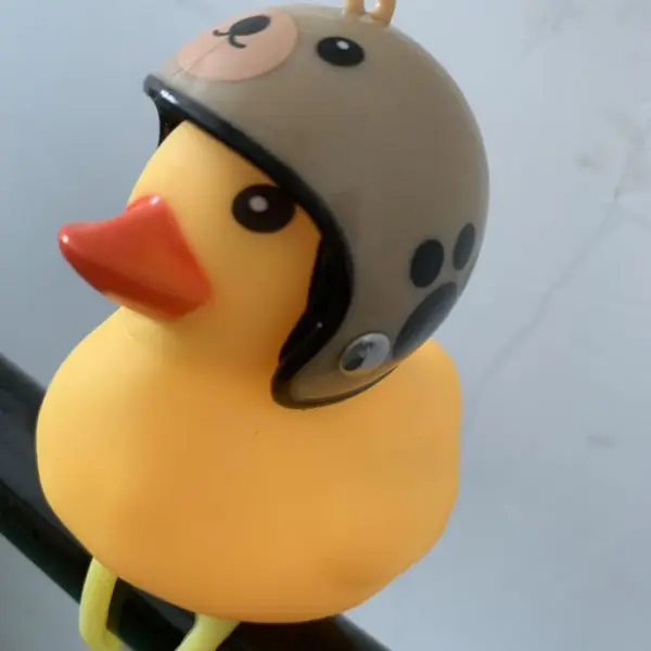 Bel Sepeda Kepala Bebek Lampu Getaran Lampu Kuning Baling-Baling Mainan Anak-anak Kecil Bebek Kuning Capung Bentuk Helm Bambu