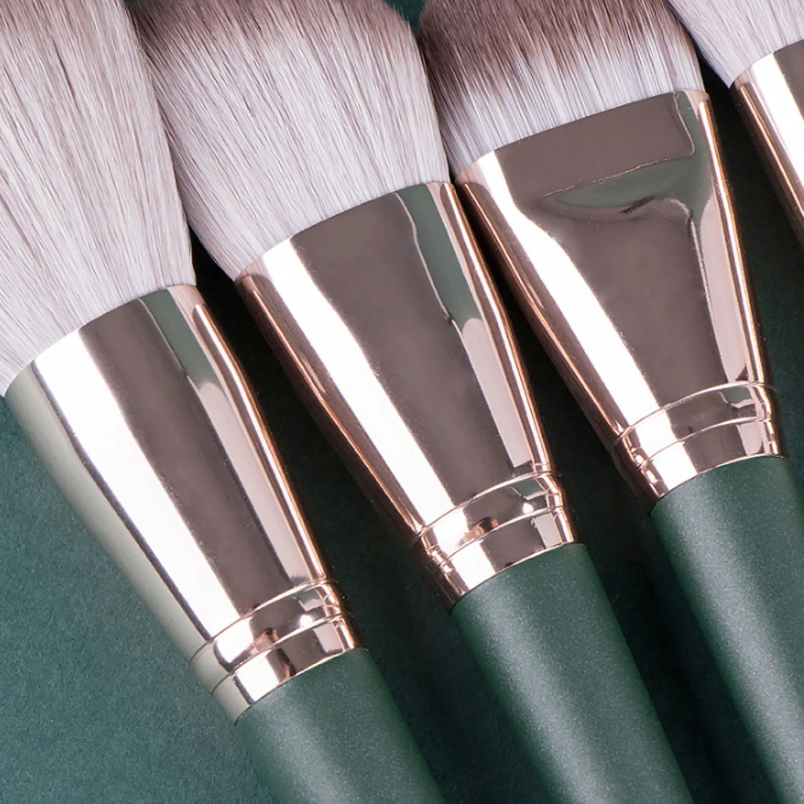 

14Pcs/Set Travel Portable Makeup Brushes Set Foundation Powder Blush Eyeshadow Concealer Lip Eye Make Up Brush Beauty Tool Kit