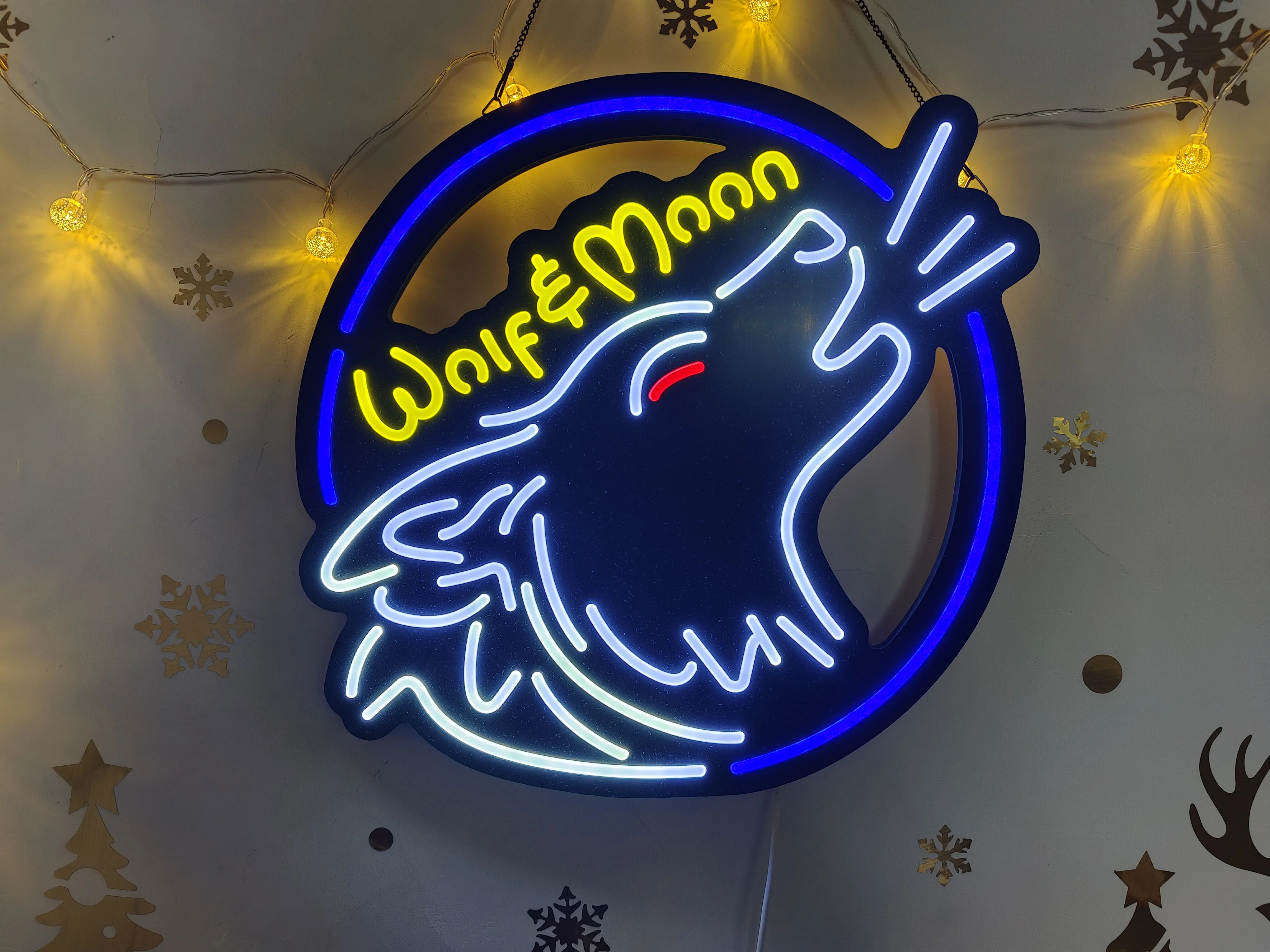 

Wolf&Moon Neon Lights Ultra-thin Design Decorate LED Neon Sign is Suitable for Home Decoration or Office, Bar, Recreation Room G