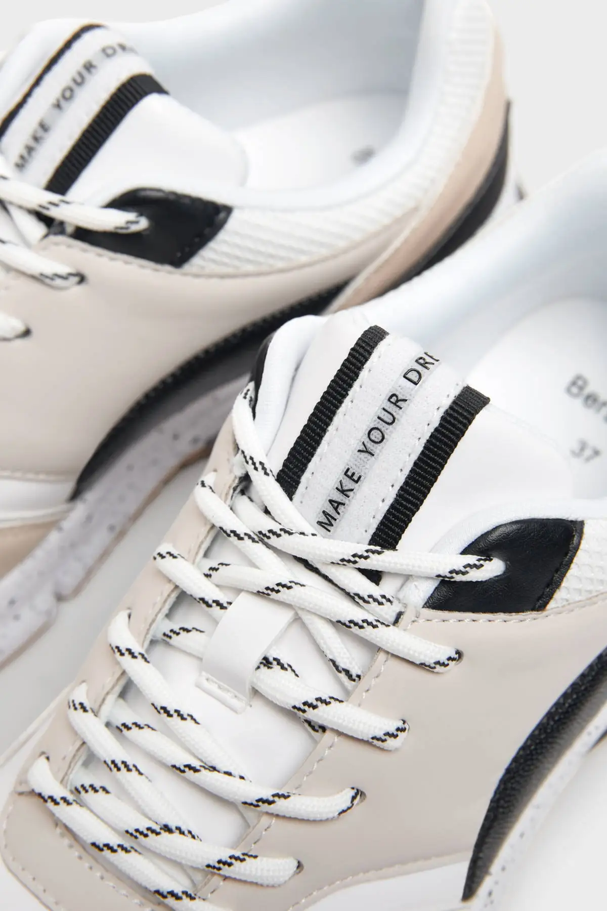 2021 женская бежевая спортивная обувь Весенняя новая стильная дышащая цветная |