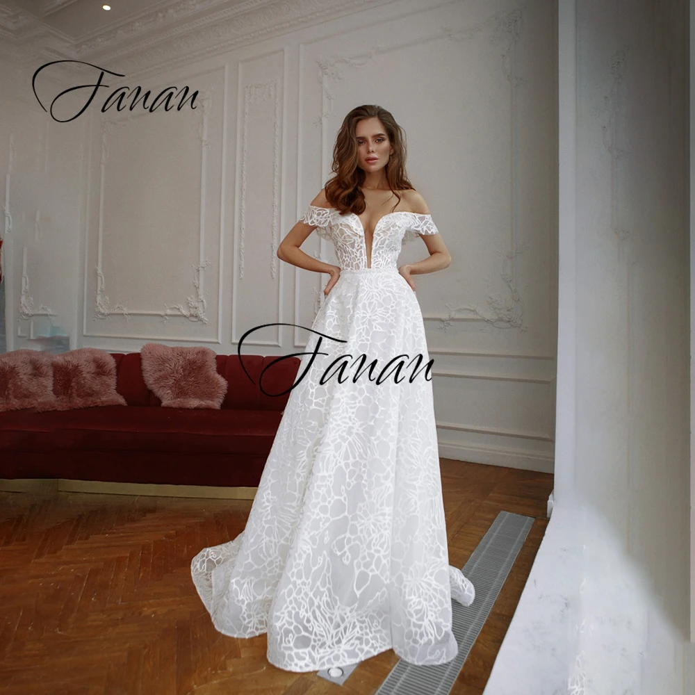 

Платье Свадебное ТРАПЕЦИЕВИДНОЕ с глубоким V-образным вырезом и открытыми плечами, Кружевная аппликация, со шлейфом, свадебное платье