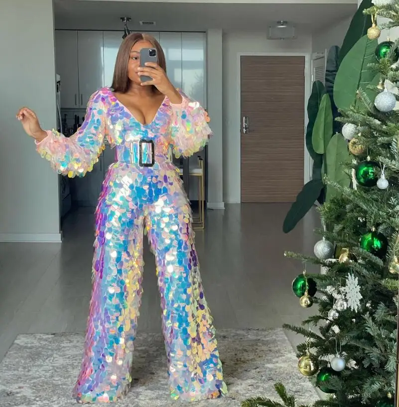 Рисунок 3 - Женский блестящий длинный комбинезон с блестками