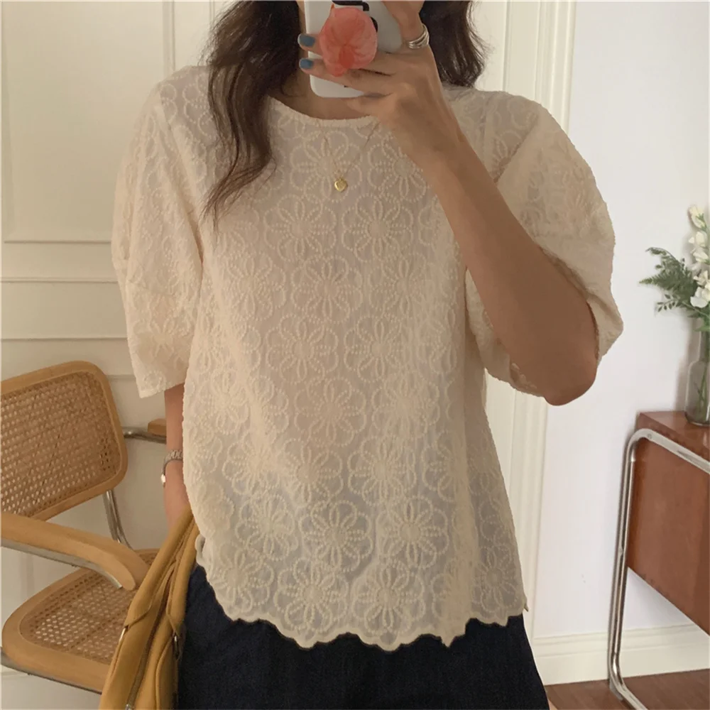 

Streetwear Hot Chic Florals Tops Embroidery Stylish Brief 2021 All Match New Femme Women Summer Short Sleeves Women Blouses