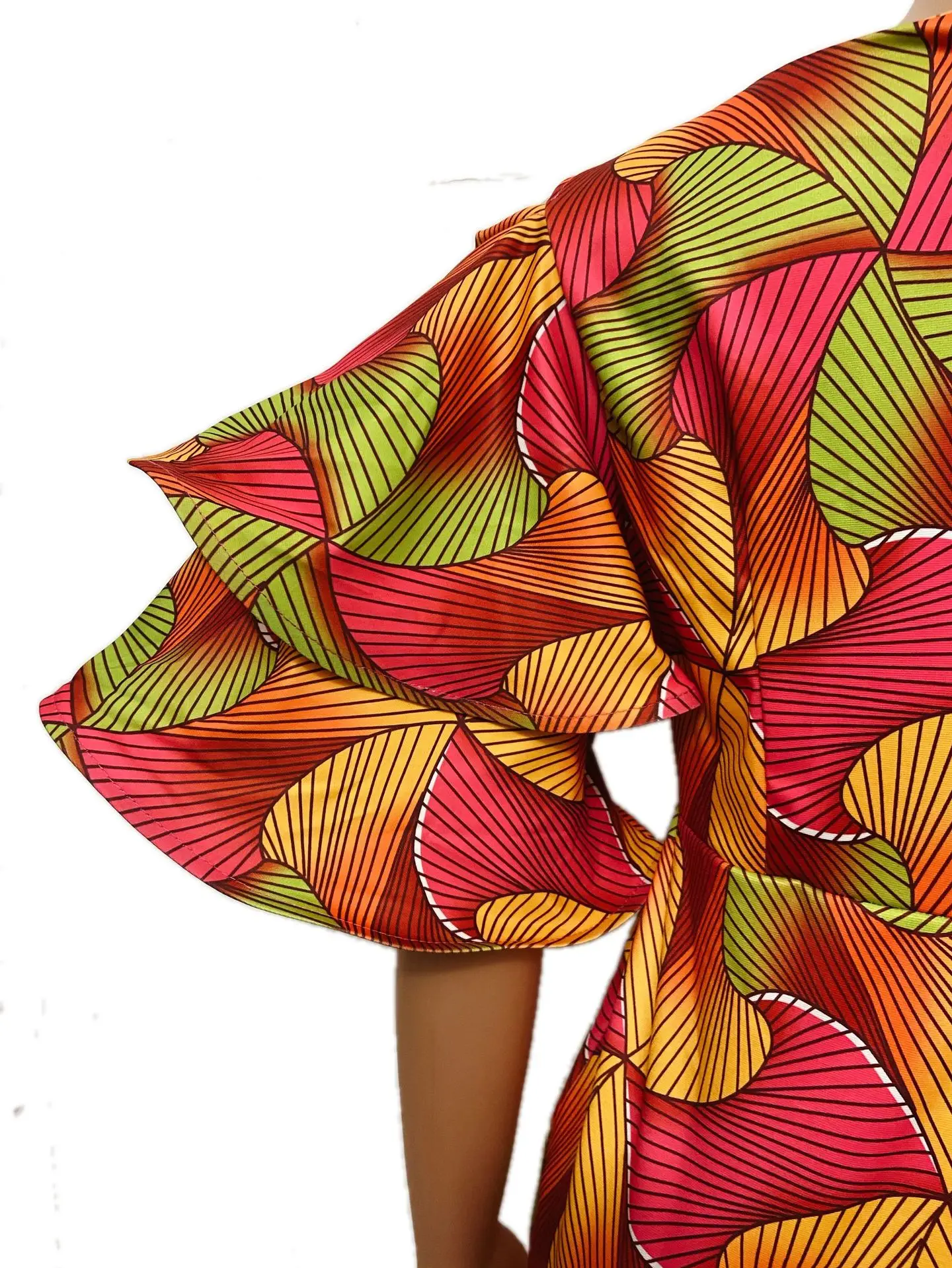 

Elegant V Neck Middle Big Sleeve Vintage Printed Cocktail Dresses Knee Length Women Special Occasion Dress Robe Femme Soiree