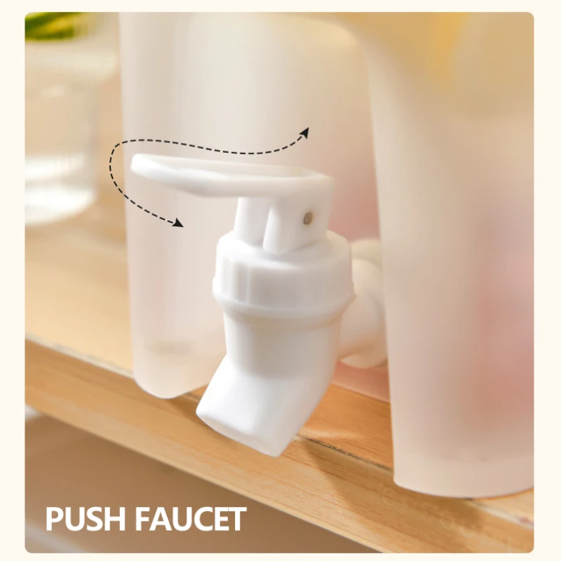 

Water Jug With Tap Heat Resistant Pitcher Juice Decanter Cold Kettle Kitchen 3500ml Lemonade Jug Fruit Tea Drinkware Container