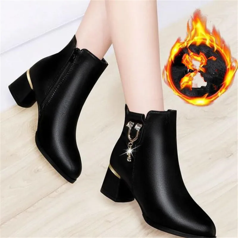 

2020 autumn winter new women's boots mid-heel plus velvet warm leather boots thick heel rhinestone womens riding boots platform