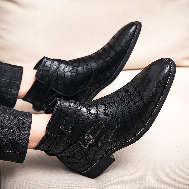 

Mens Fashion Boots slip on outdoor Motorcycle Boots Men Casual leather Boot For Men Black Pointed Toe Man ankle Boots
