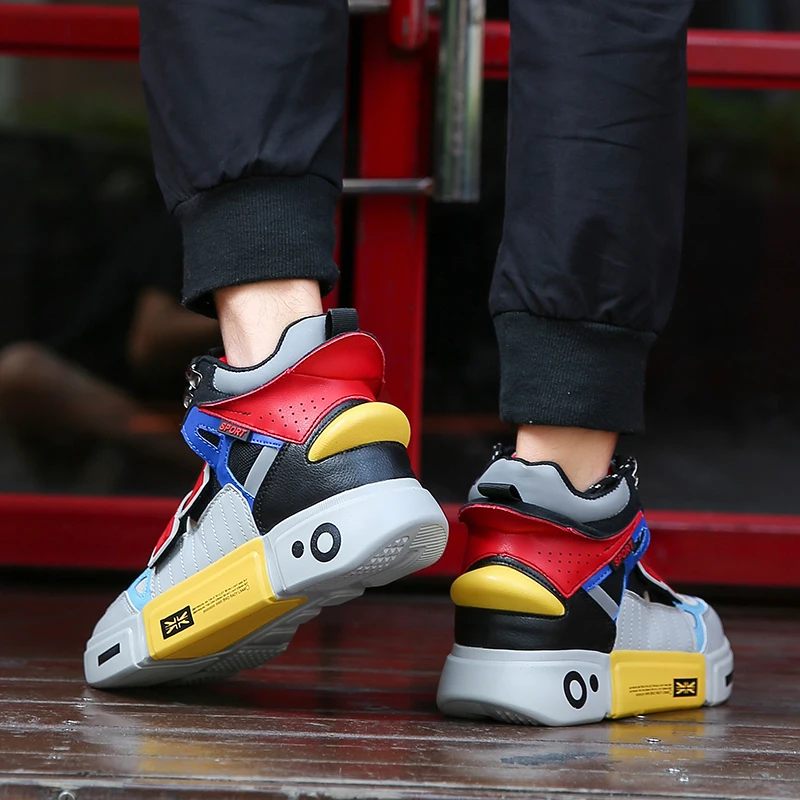 Мужские кожаные кроссовки черные дышащие на плоской платформе повседневная