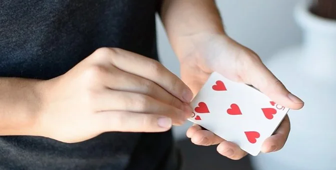 

Altitude Change by Anthony Chanut Magic Tricks