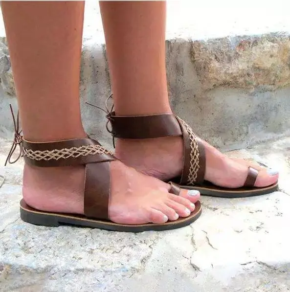 

2021 Summer New Women's Cross Toed Soft Sole Beach Shoes Fashionable Personality Versatile Comfort Sandals for Women 5KE154