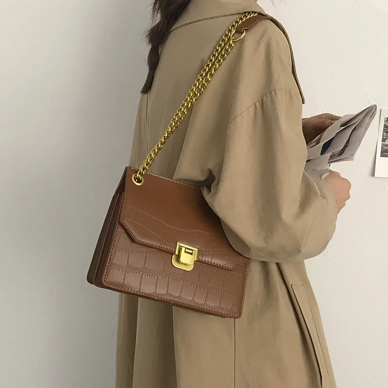 

New Trend Chain Small Square Bag Texture Messenger Bag Underarm Bag Small Bag Female Wild Niche Design