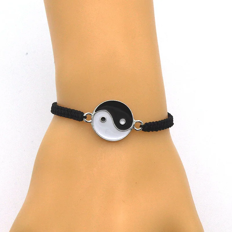 

2 Pcs Black and White Couple Bracelet Retro Chinese Style Tai Chi Alloy Braided Wristband Men Women Simple Fashion Jewelry