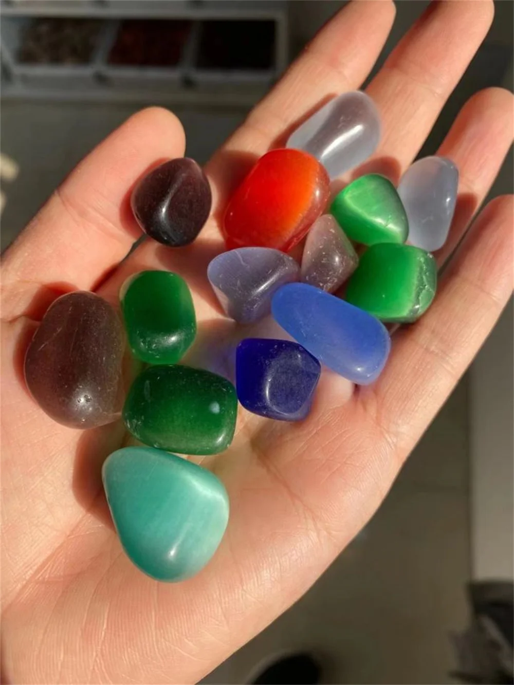 Искусственные кристаллы в форме кошачьих глаз 100 г для домашнего декора