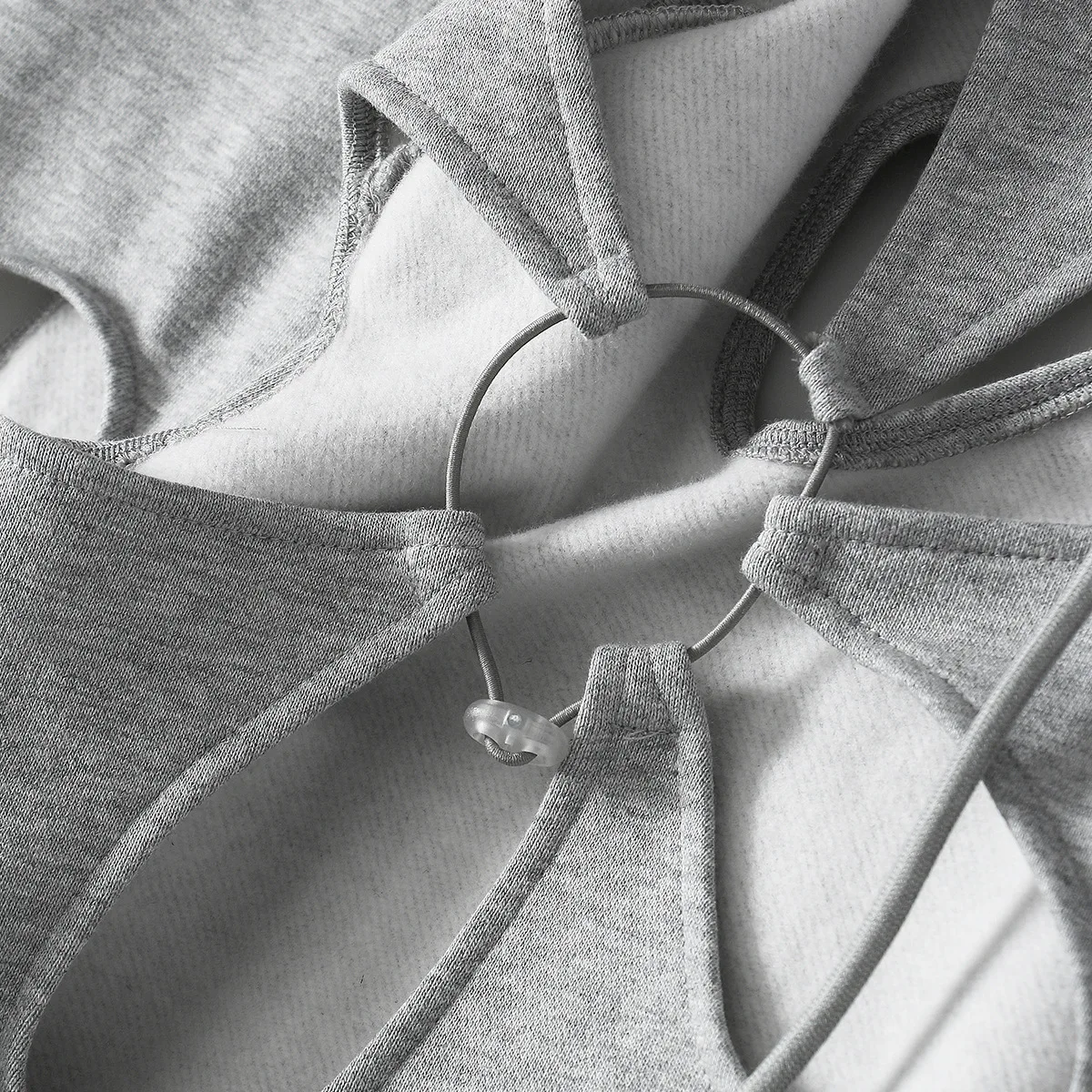 

DEAT 2021 new fashion women hollod ouw cuted clothes gray hooded sweatshirt pullover loose and sports pants suit set tide