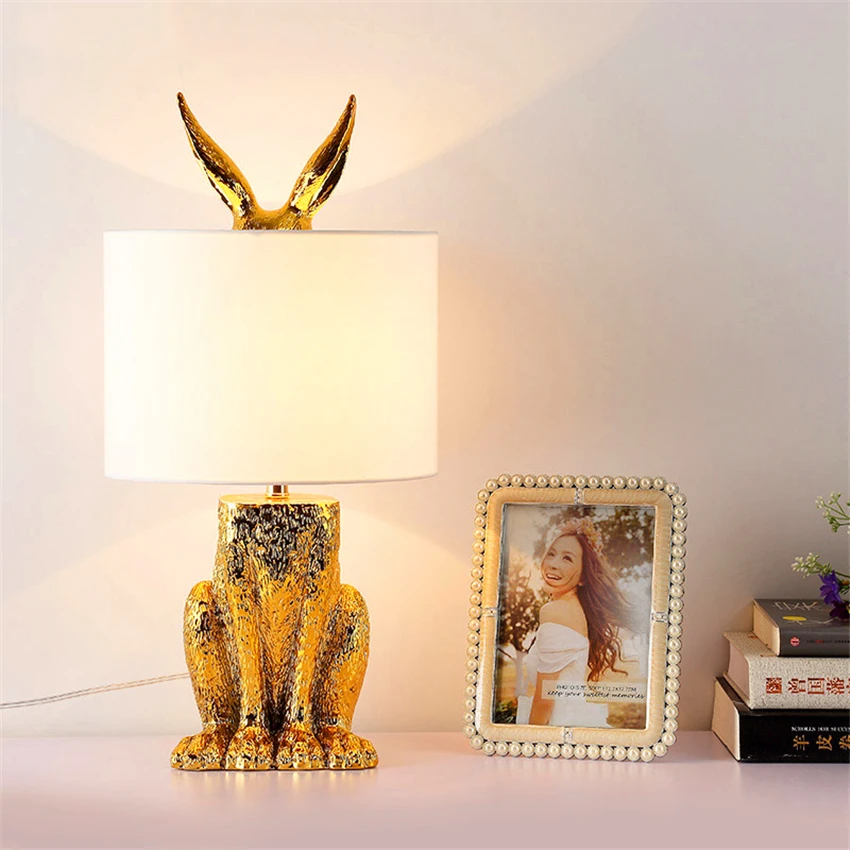 Post-modern Masked Rabbit Resin LED Table Lamp Industrial Decor Desk Light Bedroom Bedside Study Restaurant Decorate | Лампы и
