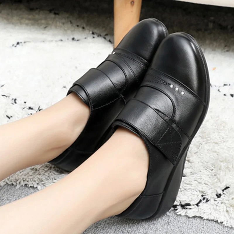 

2021 New Arrival Girls Black Genuine Leather Shoes Fashion Non-Slip Women Shoes Hook-Loop Womans Single Shoes