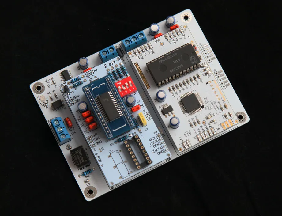 

TDA1540 Driver Board Supports 256FS 384Fs I2S Input