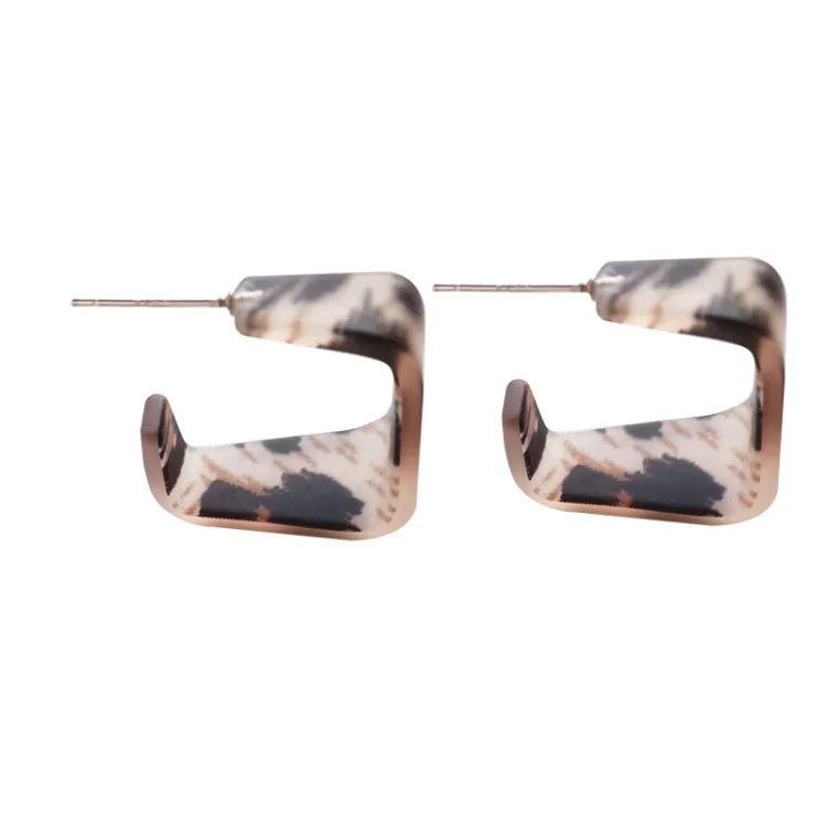 

2020 Trendy Vintage Leopard Acrylic Hoop Earrings Geometry C-shaped Earrings For Women Girl Party Elegant Jewelry Gift