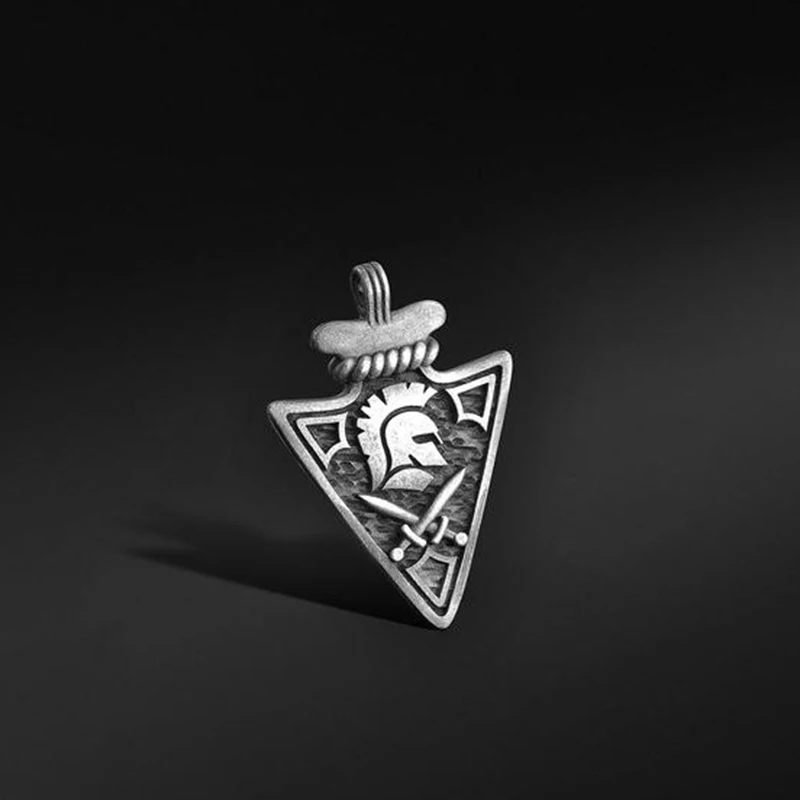

Vintage Spartan Arrow Jewelry on the neck Sparta Helmet Pendant Necklace Men Long Spear Hip Hop Men's chain necklace