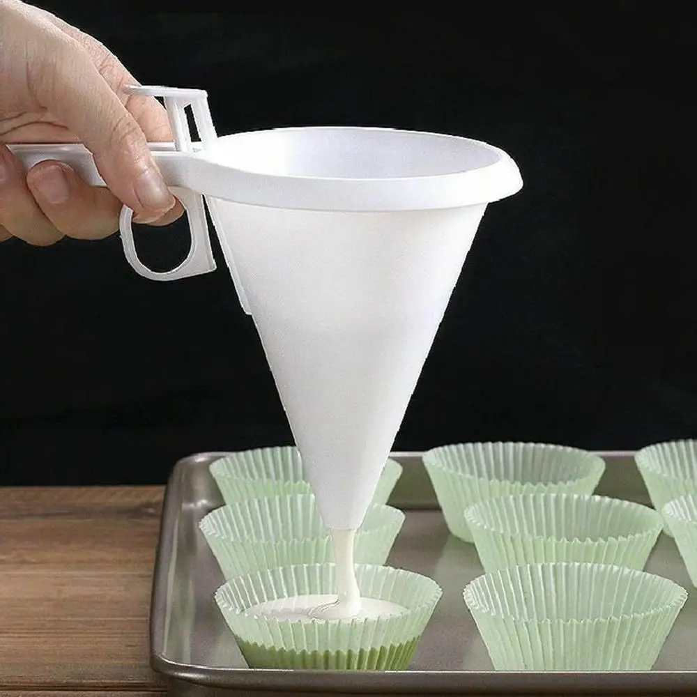 

Kitchen Pancake Cream Batter Dispenser Chocolate Candy Mold Icing Kitchen Accessories Funnel DIY X2L2